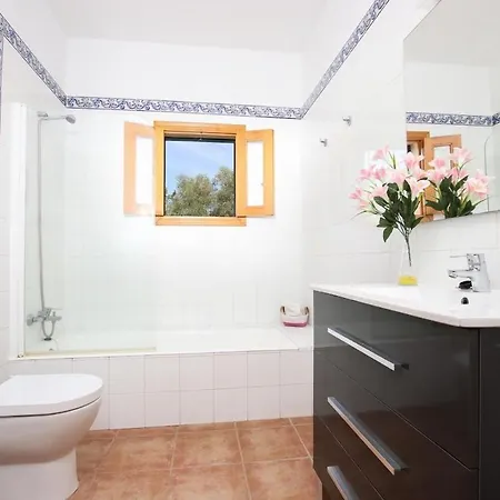 Beautiful For 8 People Close To Pollensa By Renthousing * ポルト・ダ・ポリェンサ