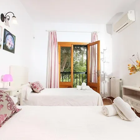 ヴィラ Beautiful For 8 People Close To Pollensa By Renthousing